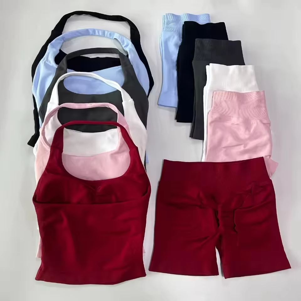 Sports Equipment Set - طقم رياضي نسائي بدون ظهر مع