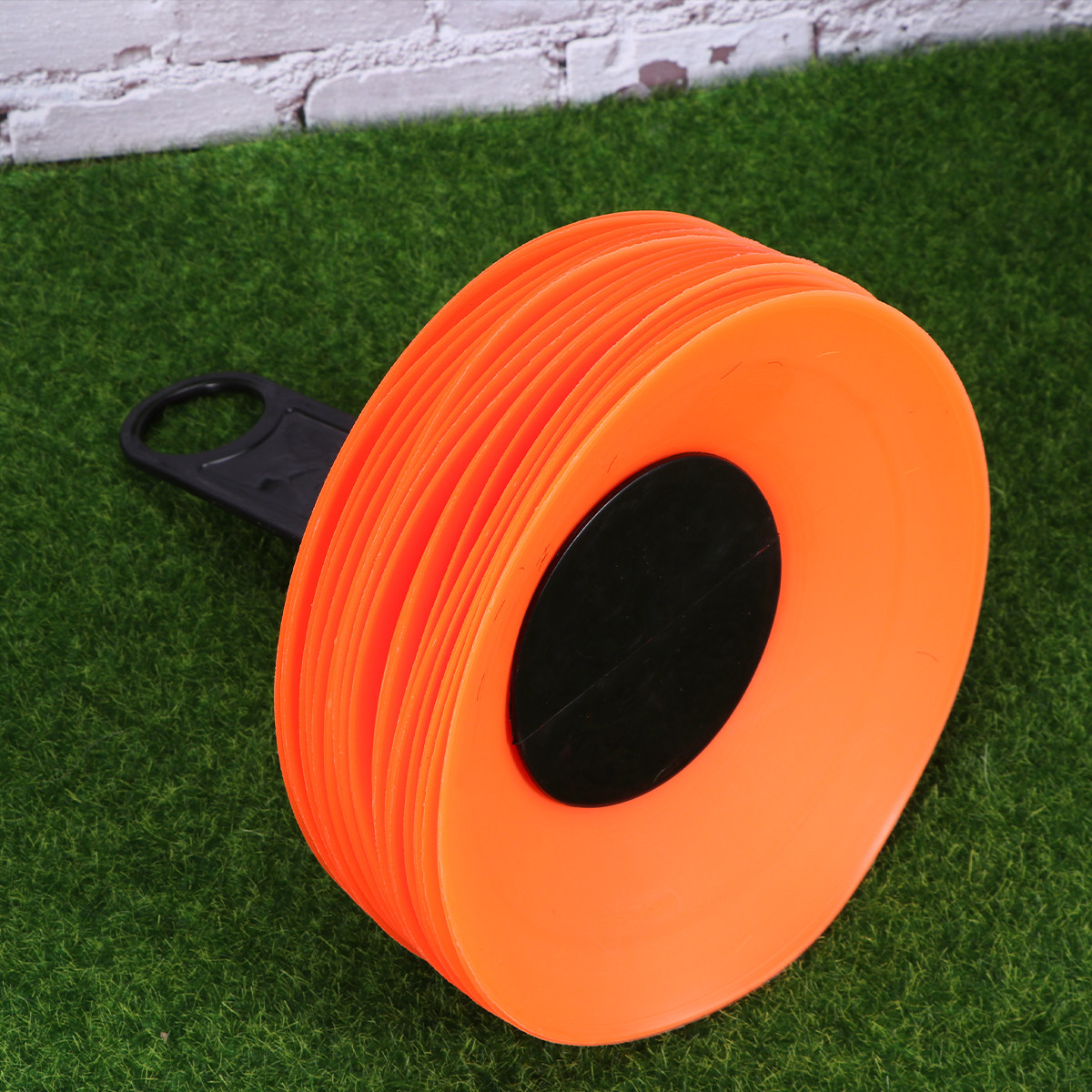 مجموعة من 26 قطعة من أقراص الت - مراجعة Sports Equipment Set وسعره
